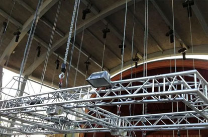 Necessary stage electric hoist for major performances